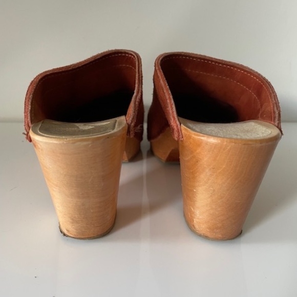 No. 6 Classic Old School Clog on High Heel - Picture 5 of 8